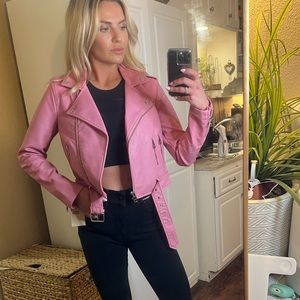 Levi’s leather jacket size XS. NWT. Never worn. Perfect condition.